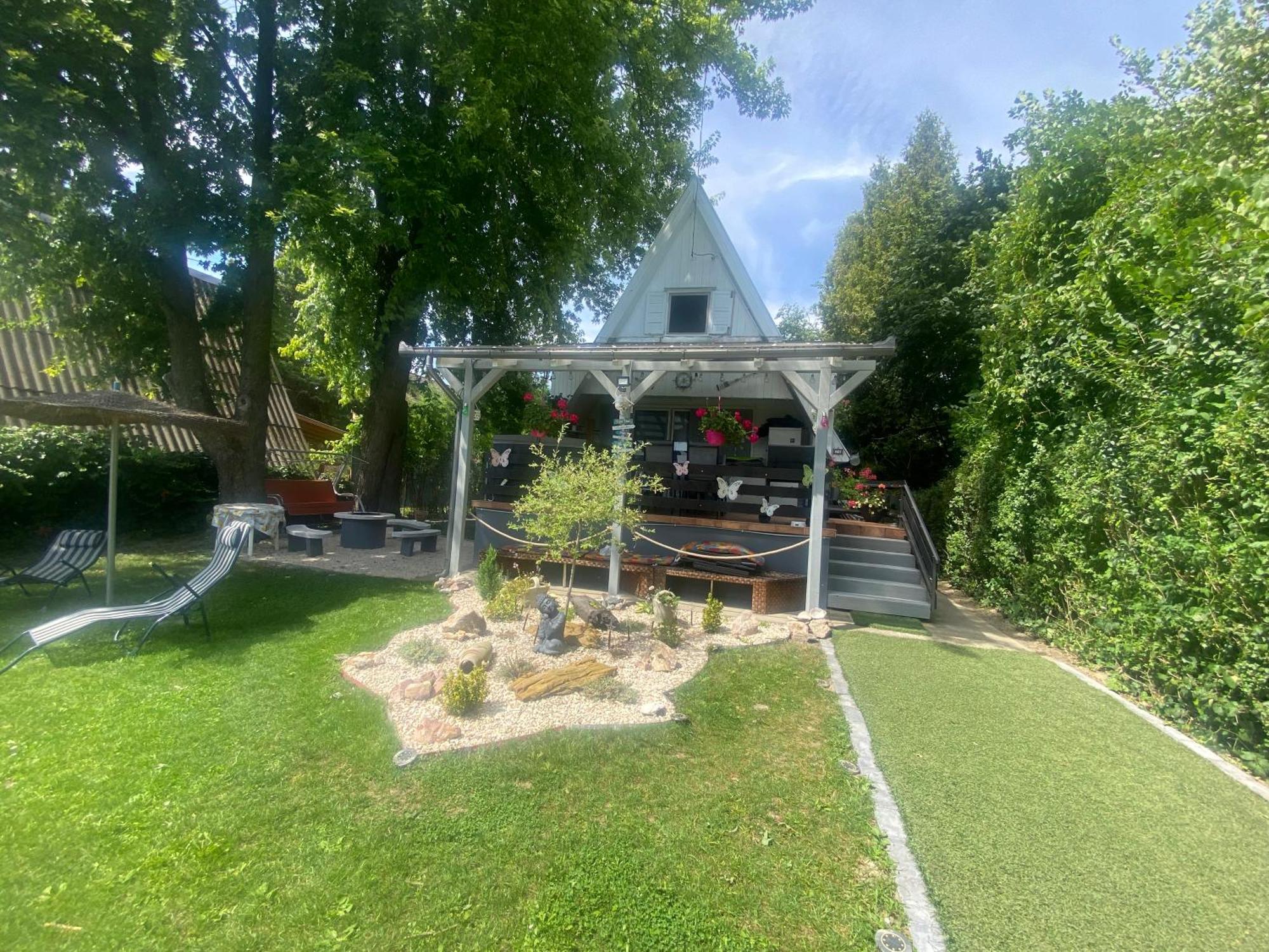 Icuka Vendeghaza Villa Kiskunlachaza Exterior photo